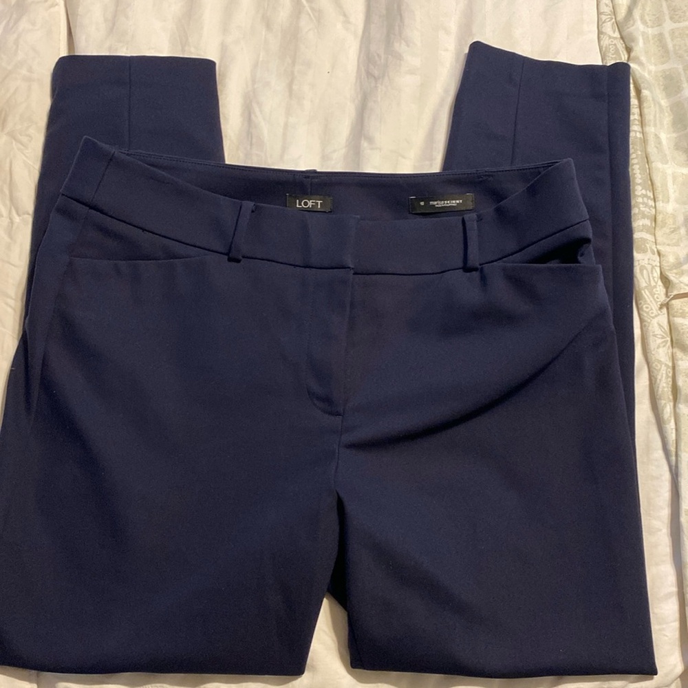 LOFT Navy Marisa Skinny Pant. Size 10
